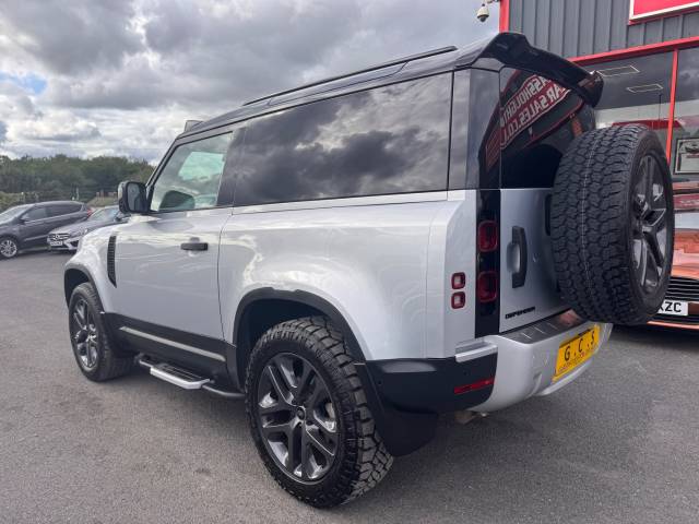 2022 Land Rover Defender 3.0 D250 Hard Top Auto