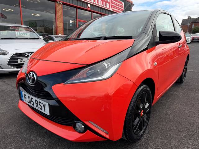 Toyota Aygo 1.0 VVT-i X-Cite 3dr - FSH - 10 SERVICES - Hatchback Petrol Orange