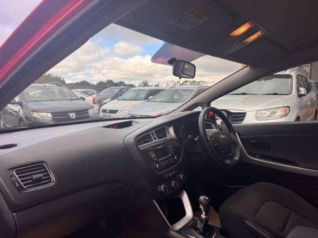 2014 Kia Ceed 1.4 CRDi 1 5dr - 1 OWNER - 9 SERVICE STAMPS -