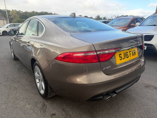 2016 Jaguar XF 2.0d [180] Portfolio 4dr Auto - 2 FORMER KEEPERS - SERVICE HISTORY -