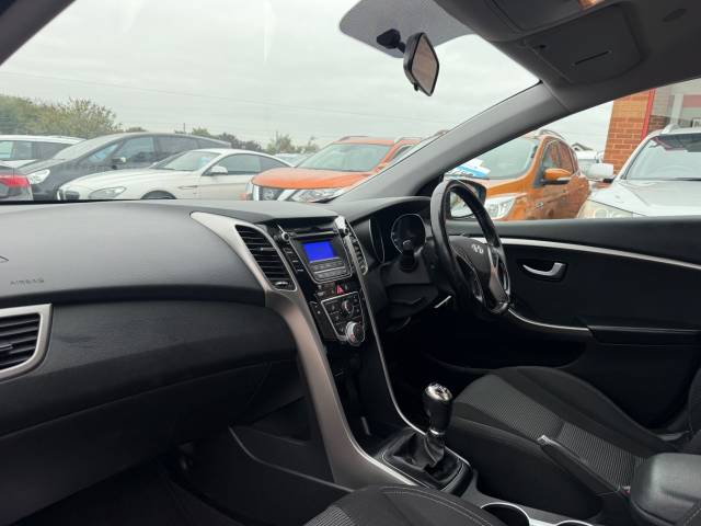 2013 Hyundai i30 1.6 CRDi Blue Drive Active 5dr - FSH - 13 SERVICES - 1 OWNER -